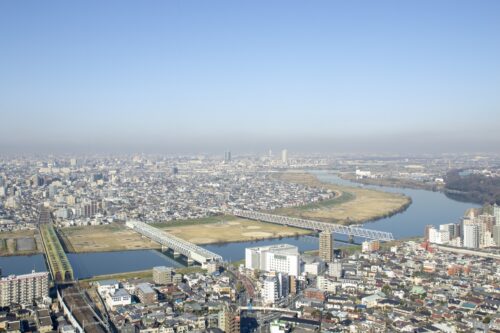 【2026年版】住宅ローン金利が上がる今、不動産の売り時はいつ？市川市の相場動向とあわせて解説